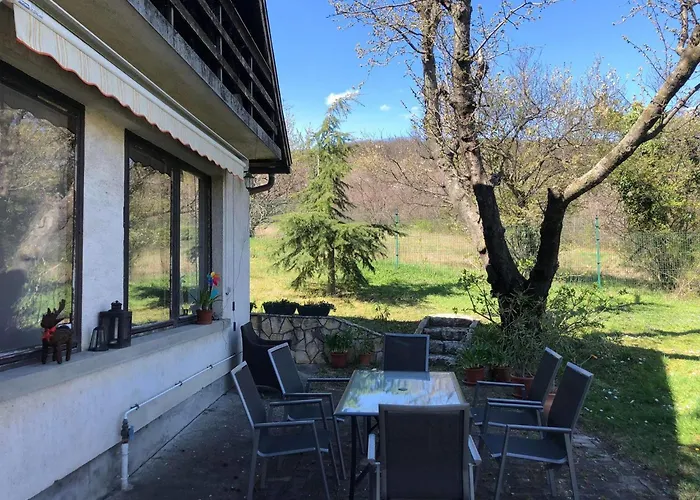 Lakeside Harmony Garden Villa